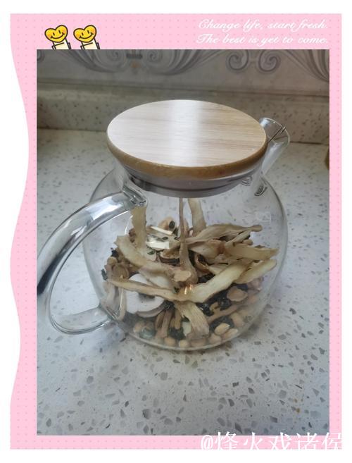 1分钟科普站丨别再只会喝水了 冬季滋阴润燥推荐这两个食补方 1分钟科普站丨别再只会喝水了 冬季滋阴润燥推荐这两个食补方